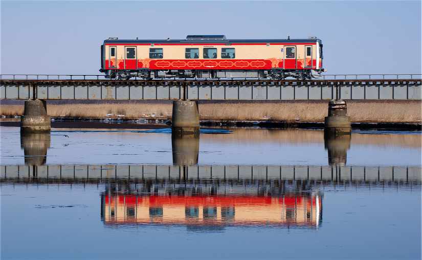 H100形日高線ラッピング車両