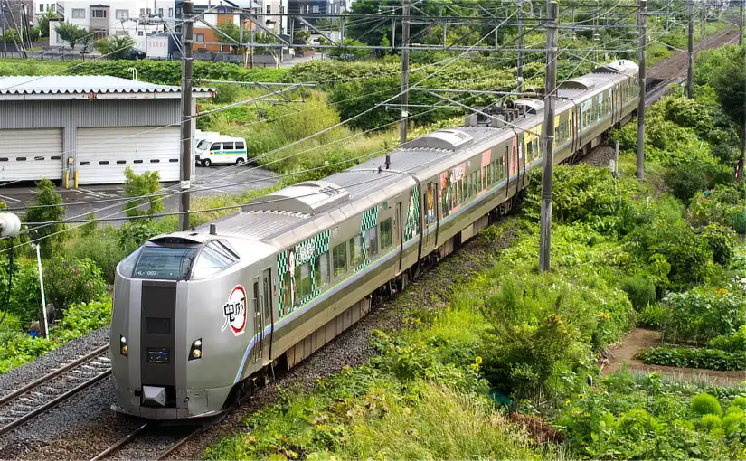 特急カムイ鬼滅ラッピング